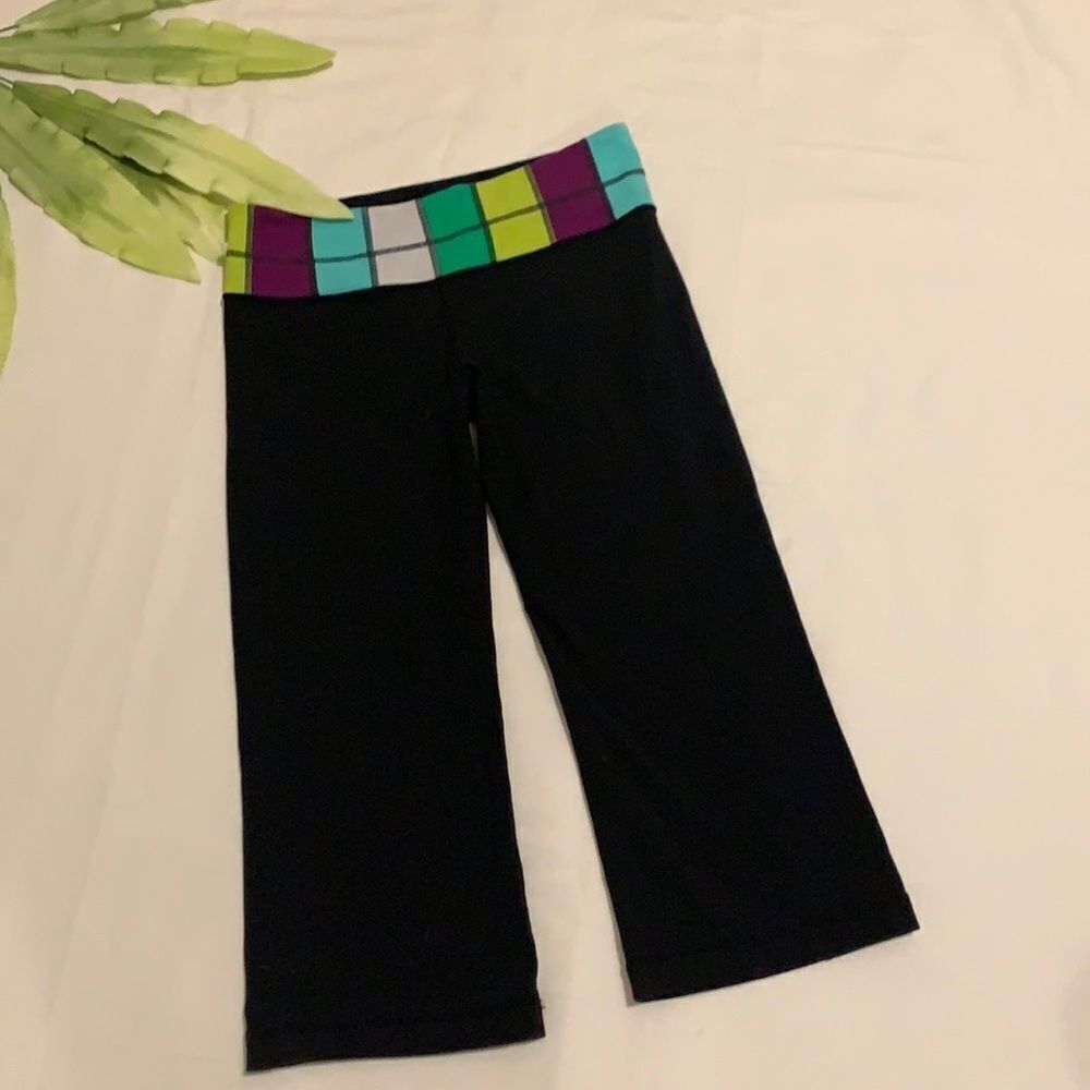 𝅺⭐️LULULEMON Cropped Yoga Capries⭐️